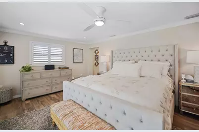 1220 81st Street S, Saint Petersburg, FL 33707 - Photo 30