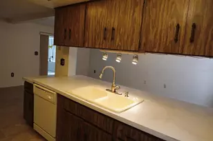 8948 St Regis Ln, Port Richey, FL 34668 - Photo 12
