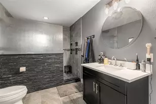 1224 80th Ave N, Saint Petersburg, FL 33702 - Photo 16