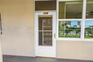 4455 Duhme Rd, Saint Petersburg, FL 33708 - Photo 4