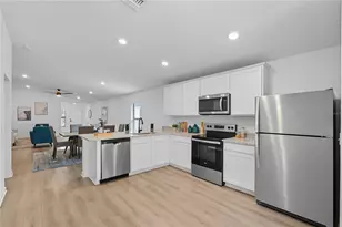 1333 Barnacle Bay Pl, Tampa, FL 33619 - Photo 16