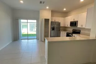 10175 Trumpet Honeysuckle Wy, San Antonio, FL 33576 - Photo 8