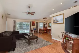 1786 Biarritz Cir, Tarpon Springs, FL 34689 - Photo 2