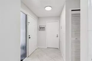 9050 Park Blvd, Seminole, FL 33777 - Photo 10