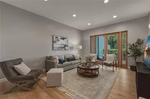 838 Monterey Blvd NE, Saint Petersburg, FL 33704 - Photo 8