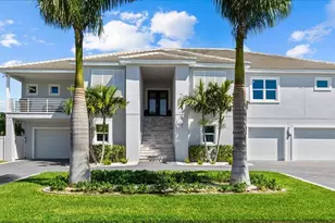 107 12th St, Belleair Beach, FL 33786 - Photo 1