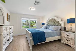 6750 W Flamingo Way S, Saint Petersburg, FL 33707 - Photo 16