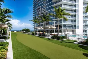 175 1st St S, Saint Petersburg, FL 33701 - Photo 1