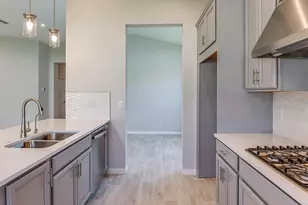 12809 Dockyard Trl, Palmetto, FL 34221 - Photo 6