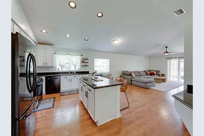 16325 Bridgeglade Lane, Lithia, FL 33547 - Photo 12