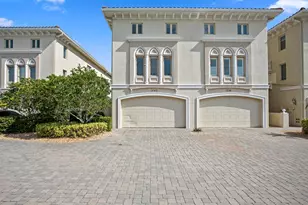 1040 Paseo Del Rio NE, Saint Petersburg, FL 33702 - Photo 2