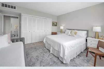 31 Island Way #605, Clearwater Beach, FL 33767 - Photo 32