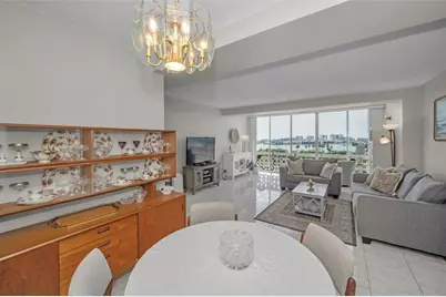 31 Island Way #605, Clearwater Beach, FL 33767 - Photo 12