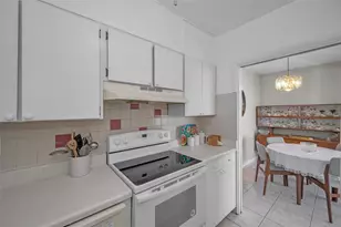 31 Island Way, Clearwater Beach, FL 33767 - Photo 26