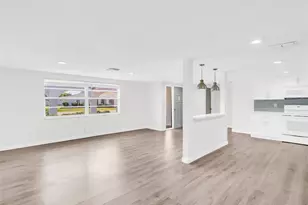 7525 Birdwood Ct, New Port Richey, FL 34653 - Photo 8