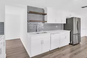 7525 Birdwood Ct, New Port Richey, FL 34653 - Photo 10