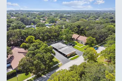 2608 Bentley Drive, Palm Harbor, FL 34684 - Photo 40