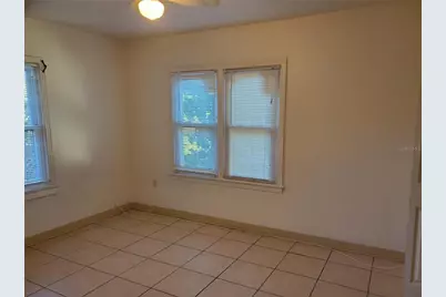 827 Paris Avenue S, Saint Petersburg, FL 33701 - Photo 10