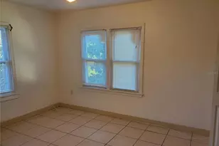 827 Paris Ave S, Saint Petersburg, FL 33701 - Photo 10