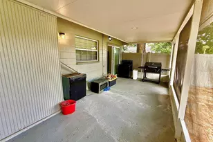 10309 Parkcrest Dr, Tampa, FL 33624 - Photo 22