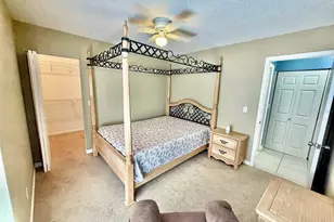 10309 Parkcrest Dr, Tampa, FL 33624 - Photo 16