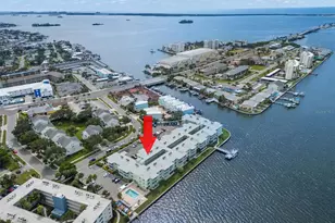 464 N Paula Dr, Dunedin, FL 34698 - Photo 1
