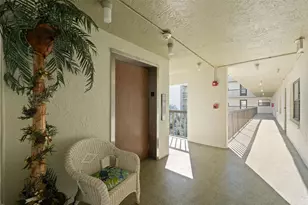 9860 62nd Terrace N, Saint Petersburg, FL 33708 - Photo 6