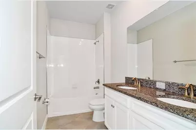 24815 Lambrusco Loop, Lutz, FL 33559 - Photo 32