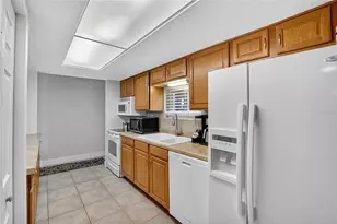 8003 Hibiscus Dr, Temple Terrace, FL 33637 - Photo 4