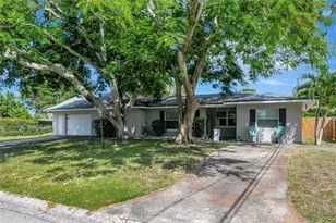 1700 Scott St, Clearwater, FL 33755 - Photo 2