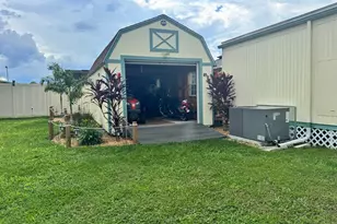 35012 Dale Ave, Zephyrhills, FL 33541 - Photo 8