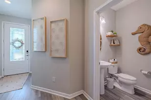 11282 Beach Walk Wy NE, Saint Petersburg, FL 33716 - Photo 36