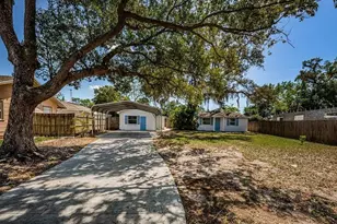 1233 Sedeeva Cir S, Clearwater, FL 33755 - Photo 1