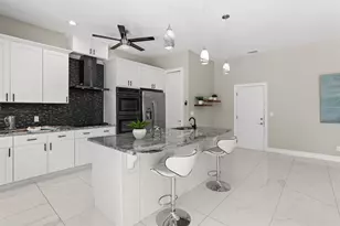 820 50th Ave S, Saint Petersburg, FL 33705 - Photo 18