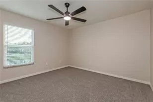 7729 Carriage Pointe Dr, Gibsonton, FL 33534 - Photo 14