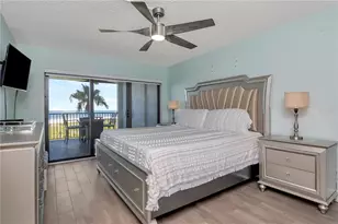 1230 Gulf Blvd, Clearwater Beach, FL 33767 - Photo 4