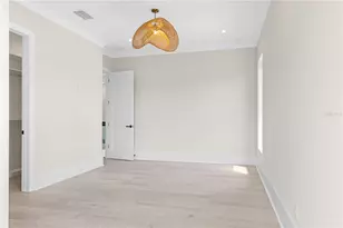 944 31st Terrace NE, Saint Petersburg, FL 33704 - Photo 28