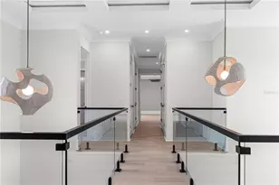 944 31st Terrace NE, Saint Petersburg, FL 33704 - Photo 18