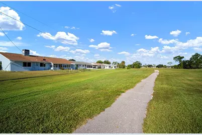 609 Fox Hills Drive, Sun City Center, FL 33573 - Photo 40