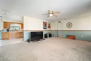 609 Fox Hills Dr, Sun City Center, FL 33573 - Photo 12