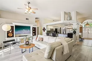 18103 Latimer Ln, Tampa, FL 33647 - Photo 12