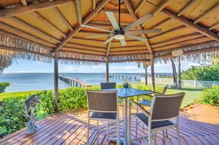 1100 Friendly Wy S, Saint Petersburg, FL 33705 - Photo 2