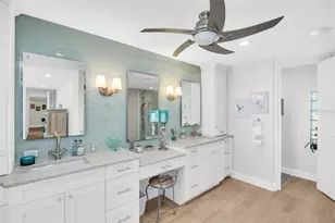 1100 Friendly Wy S, Saint Petersburg, FL 33705 - Photo 12