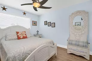 1100 Friendly Wy S, Saint Petersburg, FL 33705 - Photo 30