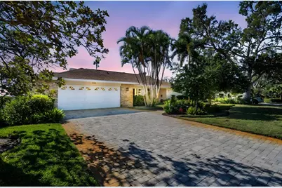 1100 Friendly Way S, Saint Petersburg, FL 33705 - Photo 1