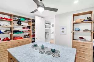 1100 Friendly Wy S, Saint Petersburg, FL 33705 - Photo 16