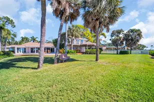 1100 Friendly Wy S, Saint Petersburg, FL 33705 - Photo 58