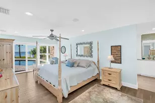 1100 Friendly Wy S, Saint Petersburg, FL 33705 - Photo 22