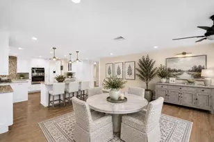 1100 Friendly Wy S, Saint Petersburg, FL 33705 - Photo 6