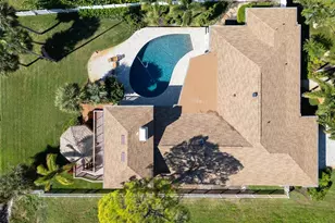 1100 Friendly Wy S, Saint Petersburg, FL 33705 - Photo 48